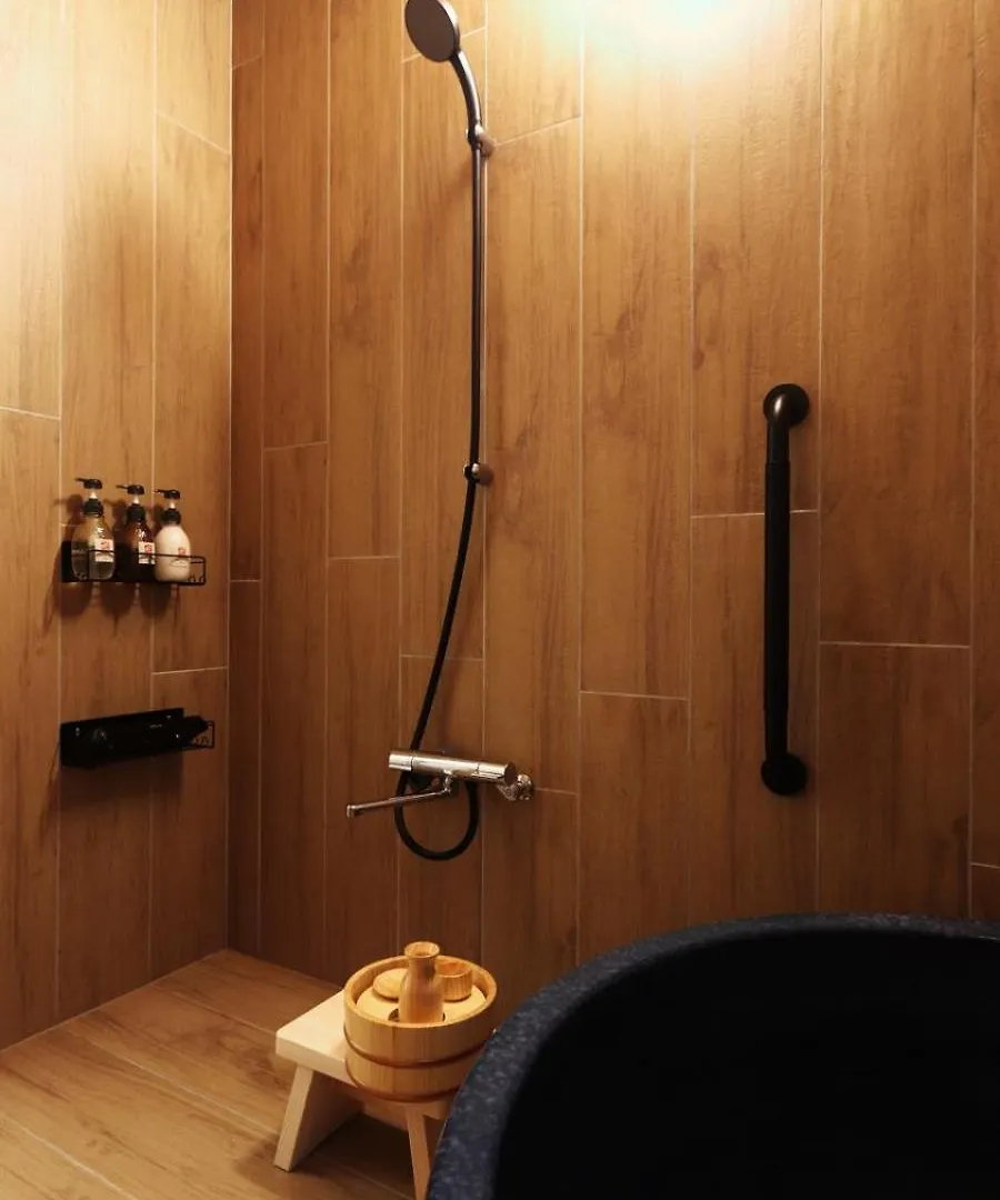 Save Up To Half 7Br 5-Min Walk To Stn Villa Osaka